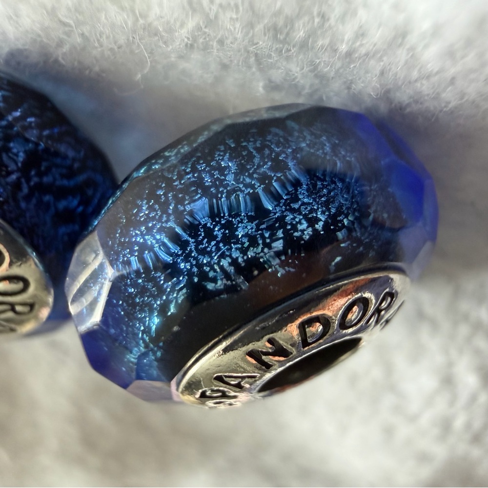 PAIR (2) Pandora Retired FASCINATING BLUE IRIDESCENCE Murano Charm 791646